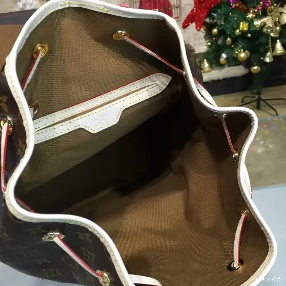 LOUIS VUITTON BACKPACK 0424